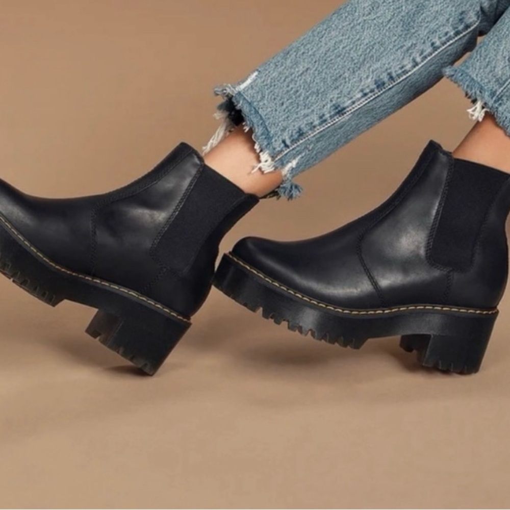 Dr. Martens Spence Chelsea Boot Blsck Size 7 like new!!